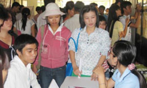 Tp.HCM tiếp tục mất cân đối cung - cầu lao động