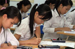 Kỳ thi năm 2010 sẽ có sự điều chỉnh về cấu trúc đề thi và quy định làm bài đối với thí sinh dự thi tốt nghiệp THPT.