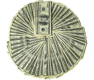 Khi cung không tăng và cầu tăng, lập tức thị trường tự do sẽ phản ứng ngay bằng mọi cách và mọi giá.