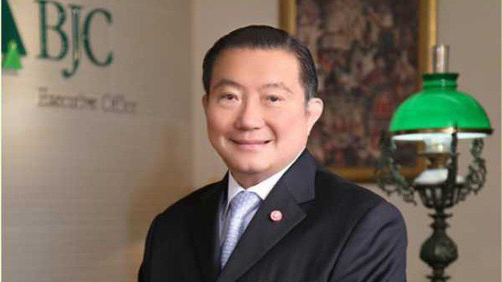 Quỹ F&N thuộc kiểm soát của tỷ phú Thái Charoen Sirivadhanabhakdi vẫn liên tục gom cổ phiếu VNM. 