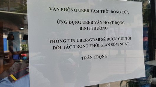 Giới tài xế Uber lo lắng thu nhập sẽ giảm hơn một nửa sau khi về chung một mái nhà với Grab.