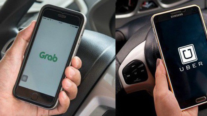 Bộ Giao thông Vận tải siết chặt quản lý Uber và Grab sau 2 năm thí điểm tại Việt Nam.