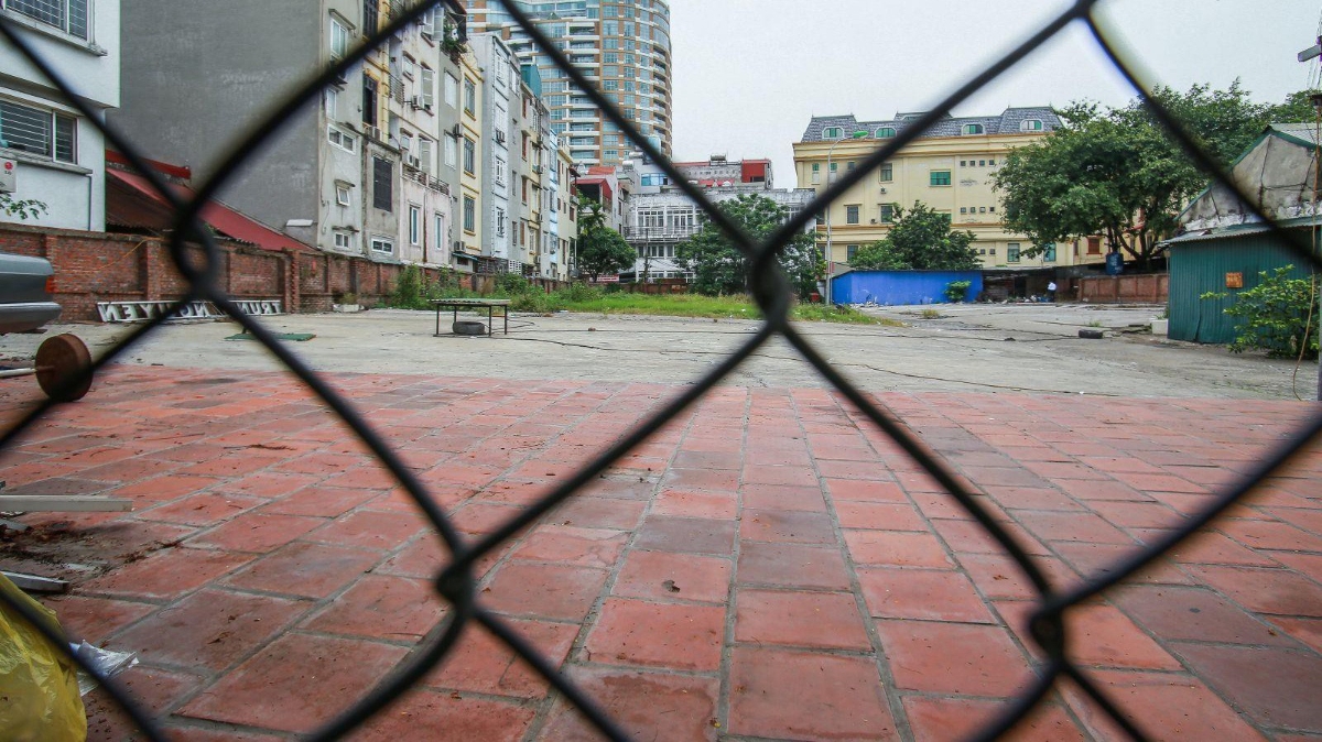 Hà Nội thu hồi gần 2.600 m2 "đất vàng" hồ Tây của UDIC.