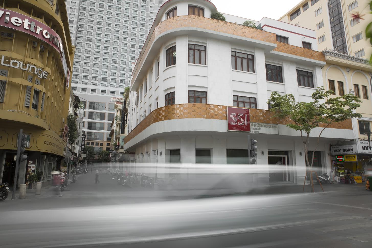 Trong quý 2/2017, SSI tiếp tục dẫn đầu với 15,35% thị phần (tăng 1,23% so với quý 1/2017). 