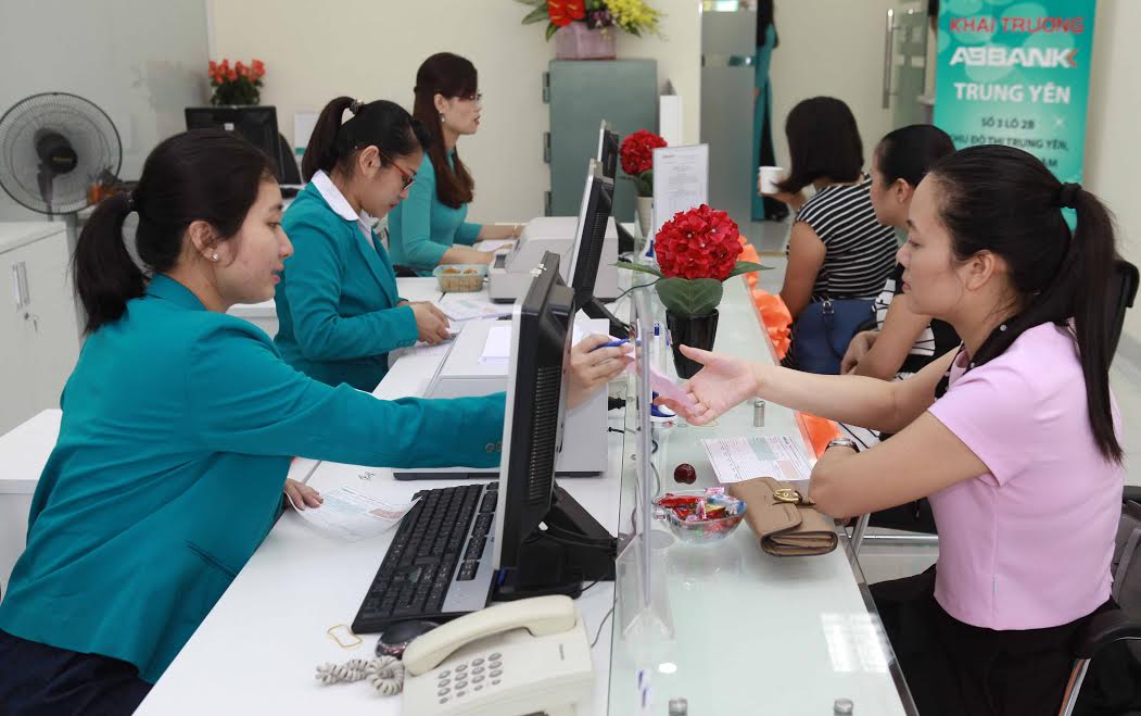 Giao dịch tại ABBank.<br>