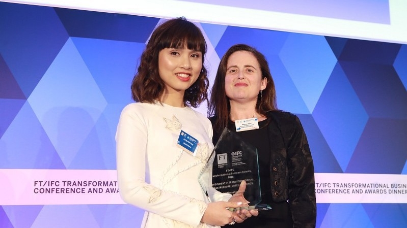 Giải thưởng tôn vinh Capital House ở hạng mục công trình xanh vì những đóng góp quan trọng vào sự thay đổi tích cực và phát triển bền vững cho môi trường, đồng thời kiến tạo cuộc sống xanh cho cộng đồng.