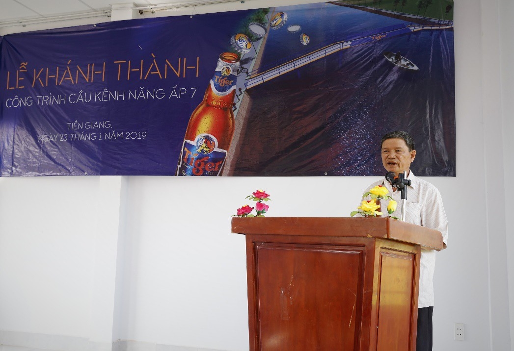 Cây cầu đầu tiên với nguyên liệu sắt làm từ nắp chai Tiger được tái chế  - Ảnh 1.