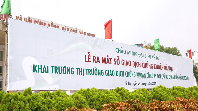 UPCoM cùng với 2 sàn niêm yết trên thị trường chứng khoán Việt Nam đã trở thành lựa chọn đầu tư tài chính và huy động vốn quan trọng của nhà đầu tư và doanh nghiệp.