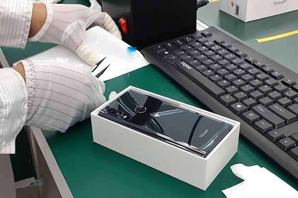 Bên trong nhà máy sản xuất điện thoại của Vingroup - Ảnh 13.
