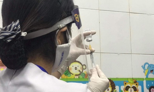 Việt Nam hoàn thành tiêm thử nghiệm mũi 1 giai đoạn 2 vaccine Nanocovax