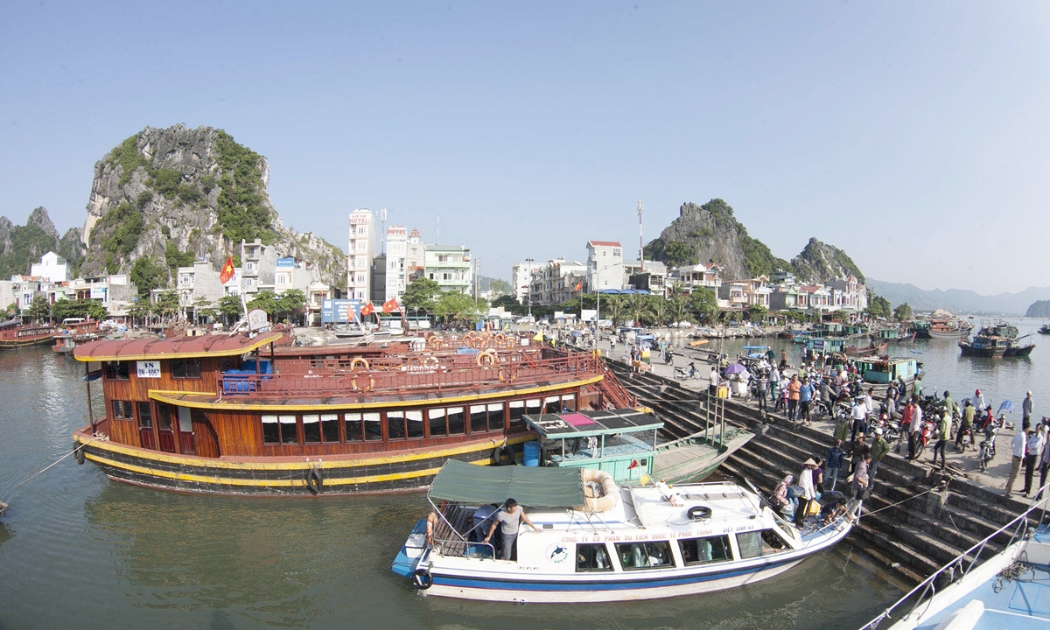 Một góc huyện đảo Vân Đồn, Quảng Ninh.