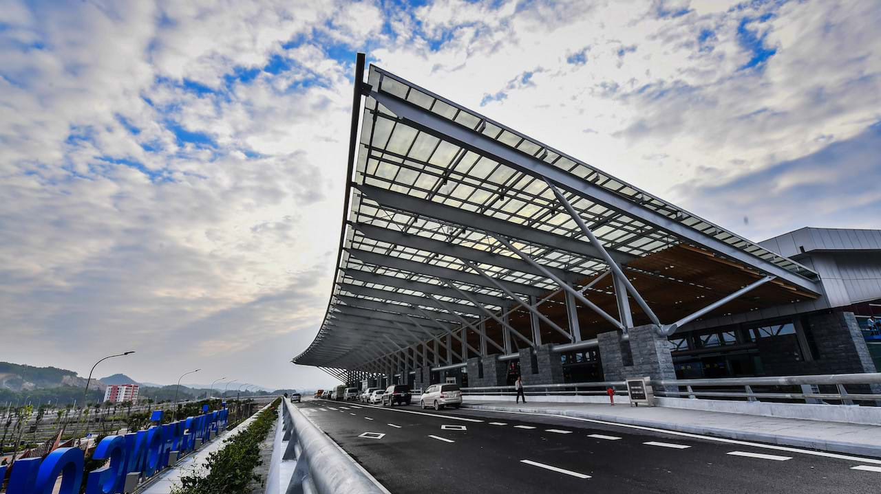 Vân Đồn là cảng hàng không đầu tiên được đầu tư hình thức xã hội hoá.