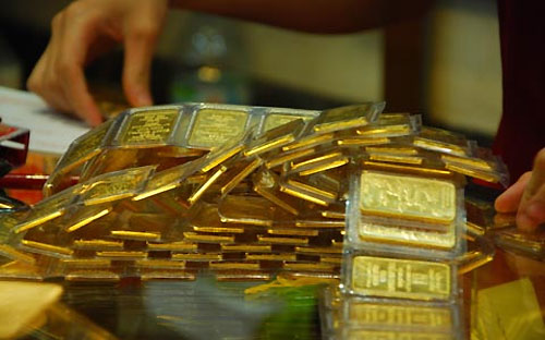 Hiện trạng thái âm vàng của ACB còn khoảng 100.000 lượng, của Eximbank còn khoảng 26.000 lượng.<br>