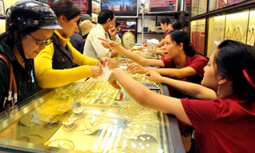 Vì sao giá vàng, “đô” biến động?