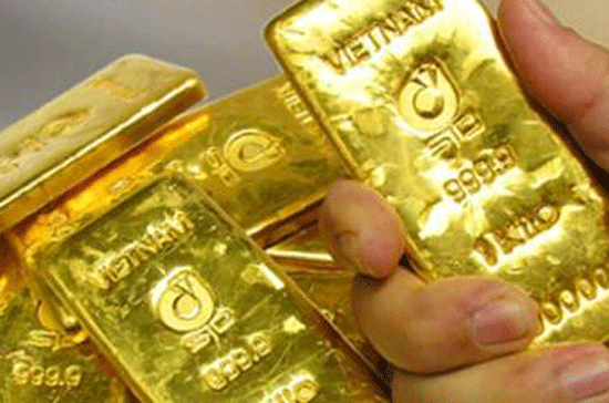 Tại thị trường Hà Nội, giá vàng vẫn giữ trên 44 triệu đồng/lượng.