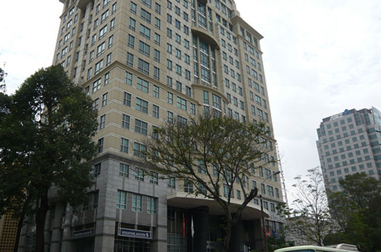 Giá cho thuê văn phòng tại Tp.HCM đang giảm nhẹ và nhu cầu thuê cũng giảm.