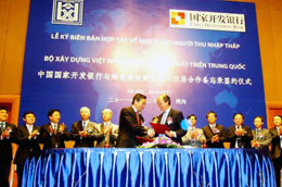 Lễ ký hợp tác giữa hai bên sáng 22/4.