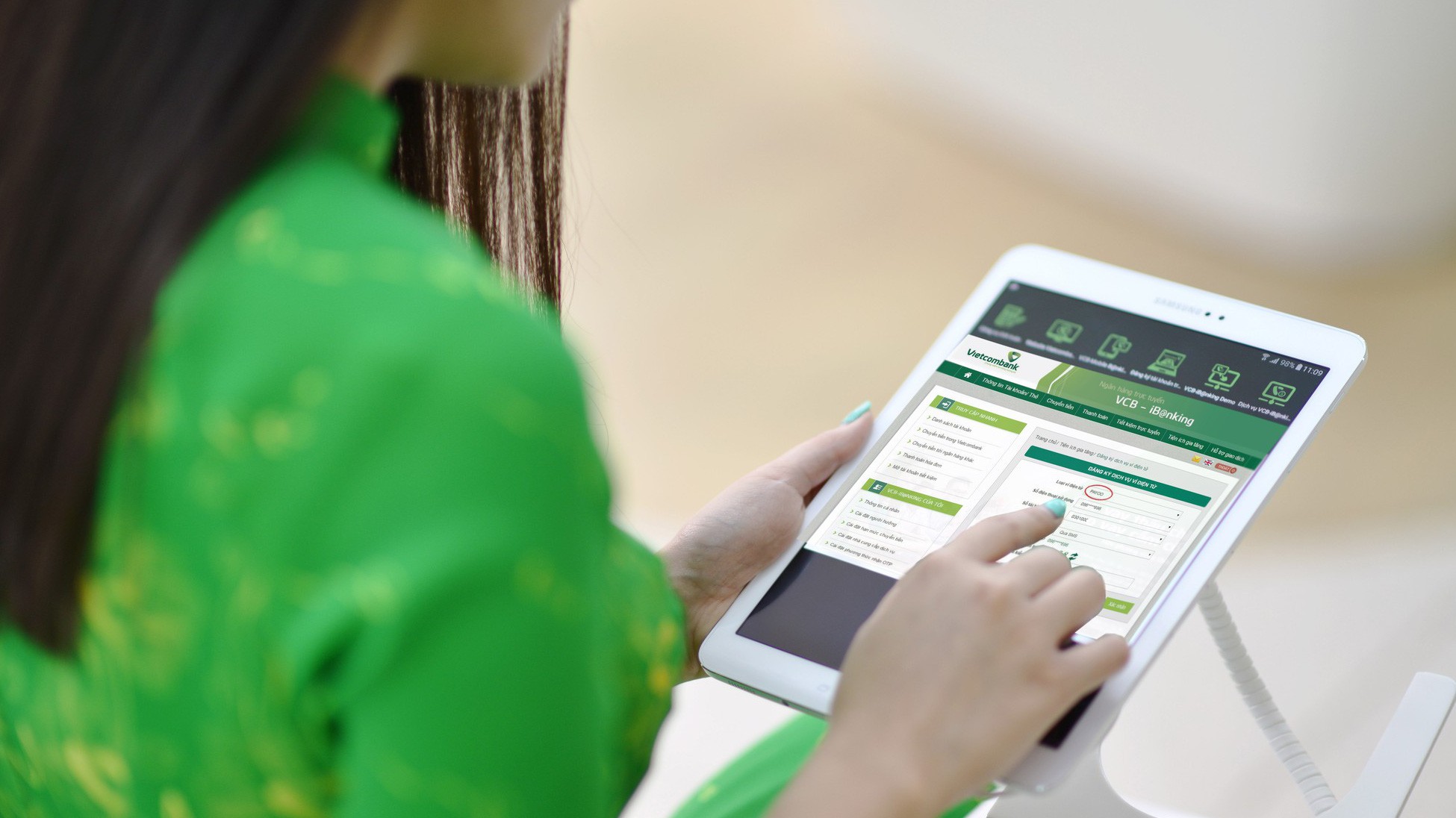 Thời hạn hiệu lực của mật khẩu truy cập Vietcombank áp dụng tối đa là 12 tháng kể từ ngày đổi mật khẩu lần cuối.