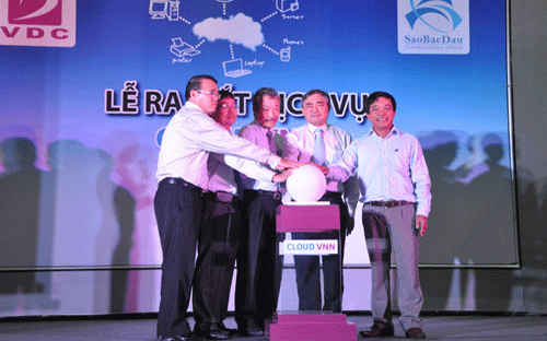 <span style="font-family: 'Times New Roman'; font-size: 15px;">Lễ ra mắt cung cấp dịch vụ Cloud VNN trên nền tảng công nghệ điện toán đám mây (Cloud).</span>