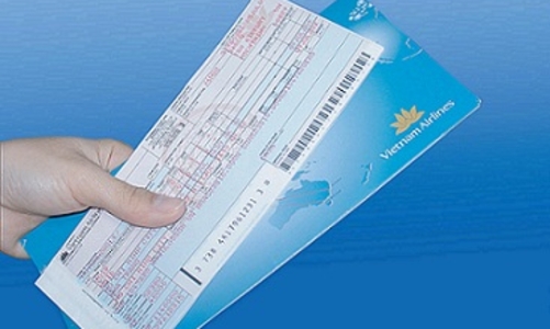 Lại đề xuất tăng giá trần vé máy bay
