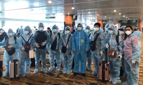 Việt Nam đưa hơn 390 công dân từ Myanmar về nước