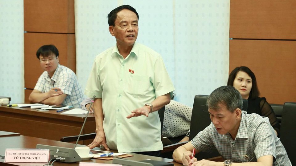 Chủ nhiệm Uỷ ban Quốc phòng - an ninh Võ Trọng Việt tại phiên thảo luận tổ.