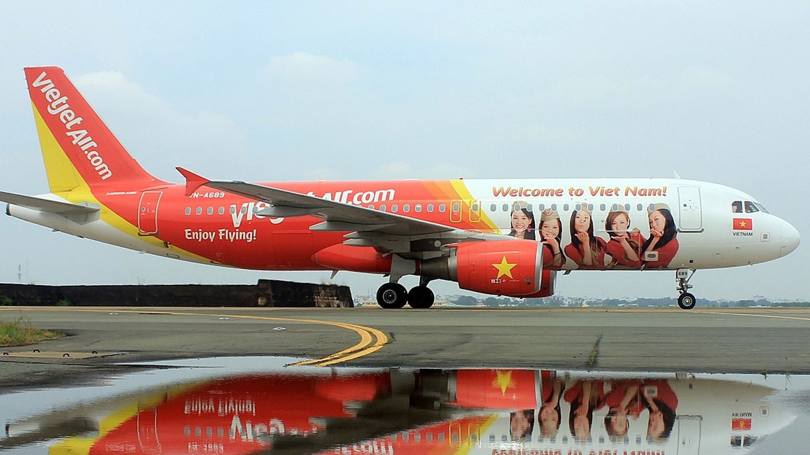 Năm 2018, Vietjet thực hiện 194.968 giờ bay, tăng 34%. Tổng số chuyến bay đạt 120.768 chuyến, tăng 32%. Sản lượng hành khách đạt hơn 19,2 triệu hành khách.