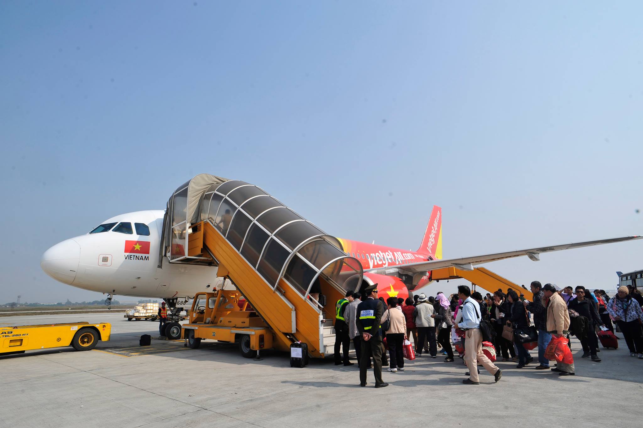 Vietjet nhấn mạnh, tình huống chuyến bay bị ảnh hưởng do yếu tố kỹ thuật gây thiệt hại không nhỏ cho hãng. Tuy nhiên, vấn đề đảm bảo an toàn của hành khách phải được đặt lên hàng đầu, nên hãng mong nhận được sự chia sẻ từ hành khách.