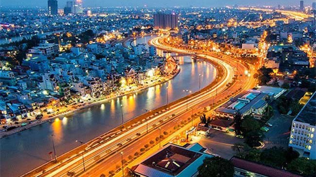 Từ 335 ha đất cho khu công nghiệp năm 1986, đến nay Việt Nam đã dành trên 80.000 ha đất cho các khu công nghiệp.