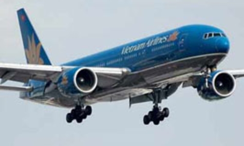 Vietnam Airlines hủy 10 chuyến bay vì bão số 5