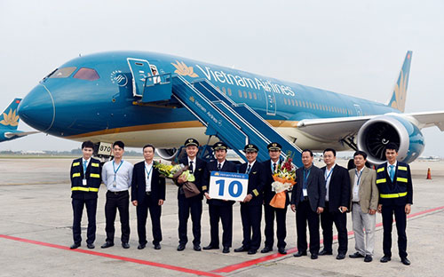 Lễ đón nhận chiếc&nbsp;Boeing 787 Dreamliner tại sân bay Nội Bài của Vietnam Airlines.