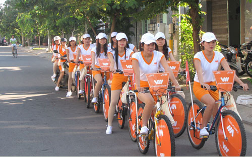 <font face="Arial, Verdana"><span style="font-size: 13.3333px;">Chủ tịch Hanoi Telecom Phạm Ngọc Lãng cho biết, mục tiêu của Hanoi Telecom từ 2016 - 2020 là trở thành tập đoàn viễn thông mạnh, có doanh thu tăng 20 - 30%/năm, thị phần Vietnamobile từ 15-20%/năm.</span></font>