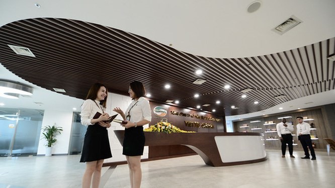 Viettel Global là đơn vị đầu tư ra nước ngoài trực thuộc Tập đoàn Viettel. 