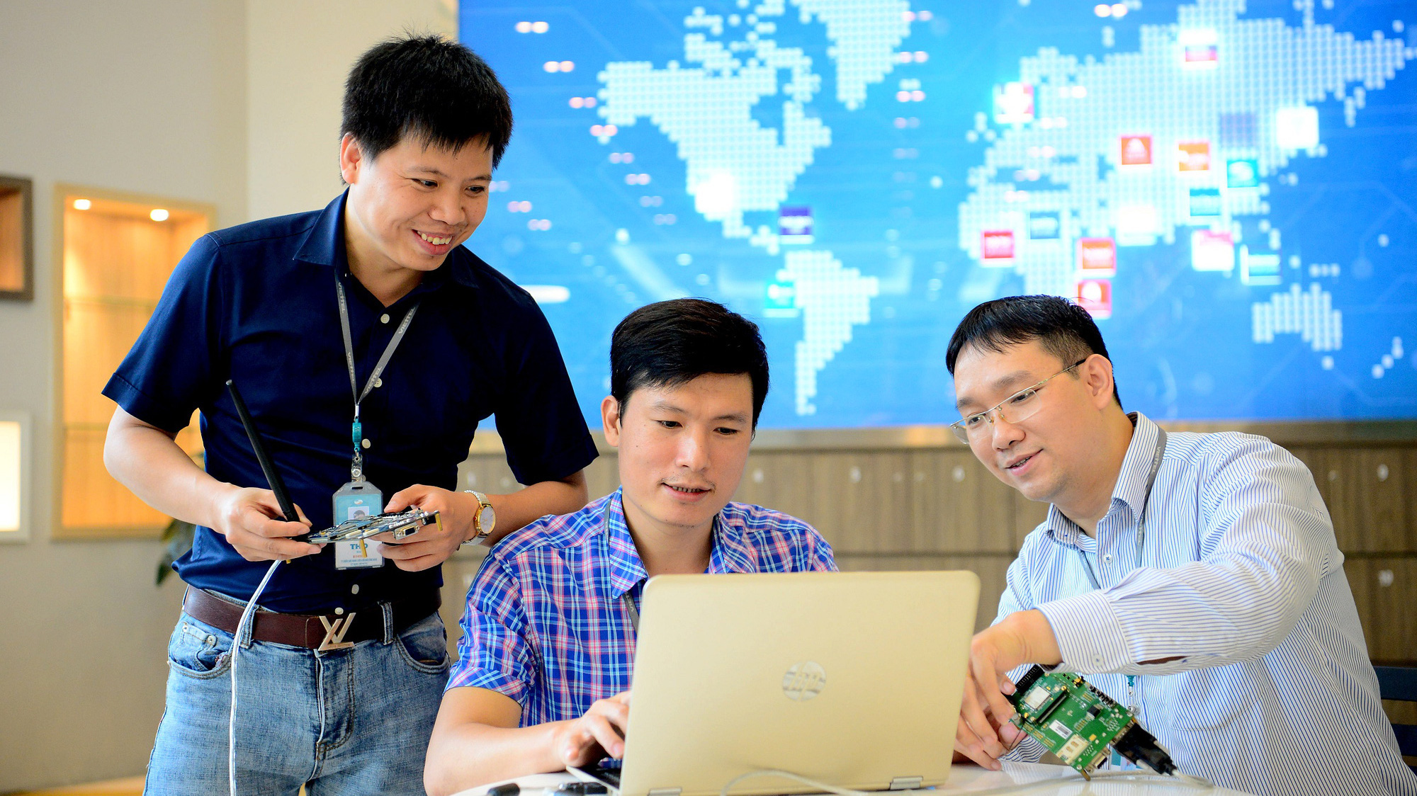 Viettel tích cực thúc đẩy quá trình chuyển đổi số trong Tập đoàn.