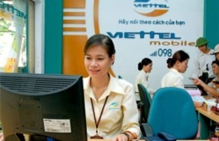 Một trong những giải pháp về tổ chức để thực hiện quy hoạch phát triển thị trường viễn thông là hoàn thành việc tái cấu trúc Tập đoàn Viễn thông Quân đội, Tập đoàn Bưu chính Viễn thông Việt Nam trong hoạt động viễn thông nhằm nâng cao năng lực cạnh tranh và đảm bảo hiệu quả sản xuất kinh doanh của doanh nghiệp.