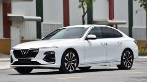 Trong năm 2020, VinFast bán được tổng cộng 29.485 xe ô tô, bao gồm 18.016 xe Fadil, 6.013 xe Lux A2.0 và 5.456 xe Lux SA2.0.