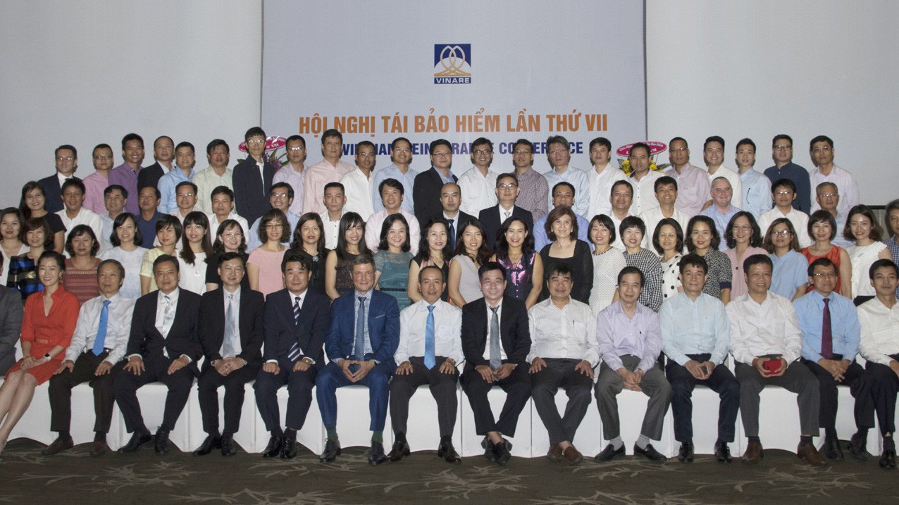 Trong quá trình 23 năm hoạt động, Vinare đã đạt được nhiều thành tích nổi bật được Nhà nước ghi nhận với các Huân chương Độc lập hạng Ba và các Huân chương Lao động hạng Nhất, Nhì, Ba.