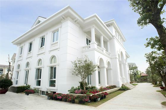 Hơn 1.000 căn biệt thự của Vincom Village đang sẵn sàng bàn giao cho khách hàng.
