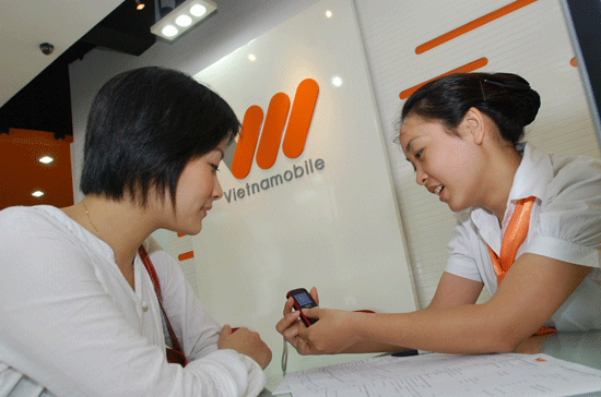 Vietnamobile giảm 40% cho gói cước nội mạng Maxi Talk.