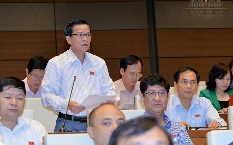 Đại biểu Võ Đình Tín (Đắc Nông) vẫn băn khoăn về quy định nổ súng.