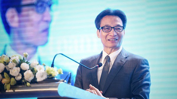 Phó thủ tướng Vũ Đức Đam phát biểu tại Diễn đàn cấp cao Du lịch Việt Nam.