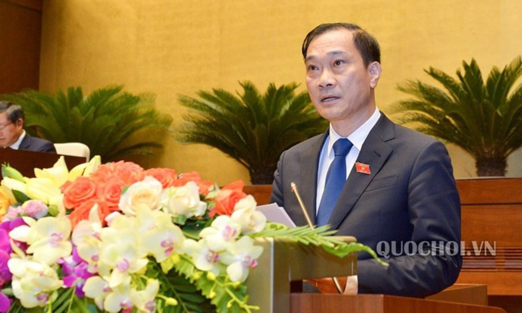 Chủ nhiệm Uỷ ban Kinh tế Vũ Hồng Thanh trình bày kết quả giám sát