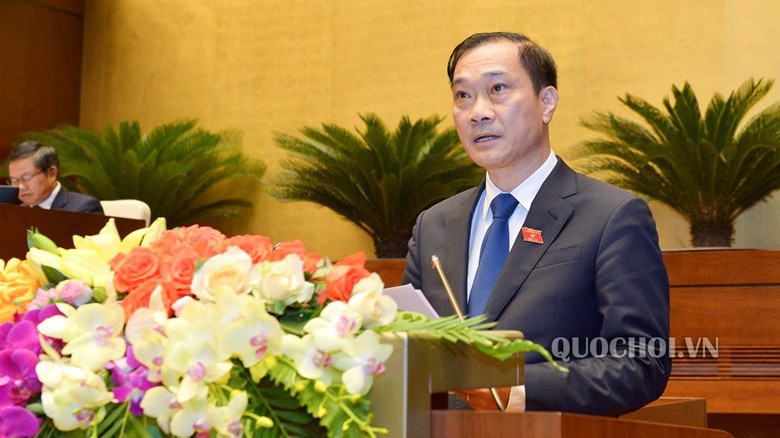 Chủ nhiệm Uỷ ban Kinh tế Vũ Hồng Thanh trình bày kết quả giám sát