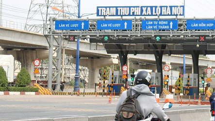 Trạm BOT Xa lộ Hà Nội.