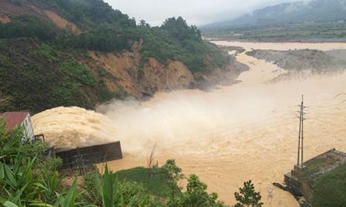 Thủ tướng: Làm rõ trách nhiệm việc thủy điện Hố Hô xả lũ 