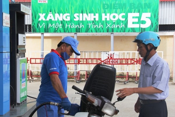 Giá xăng sinh học hiện nay chưa đủ hấp dẫn để thu hút người tiêu dùng.
