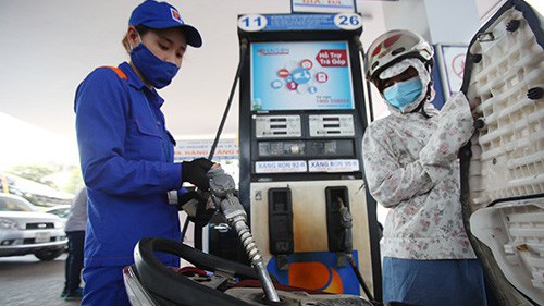 Giá dầu thế giới có xu hướng tăng mạnh trong thời gian gần đây. 