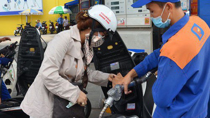 Xăng, dầu đồng loạt tăng giá từ chiều 6/9.