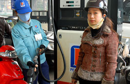 Từ 1/2, thuế suất nhập khẩu một số mặt hàng xăng dầu sẽ giảm từ 5-10%.