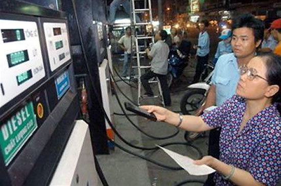 Theo Bộ trưởng Vương Đình Huệ, giá điện, giá xăng phải trên cơ sở kiểm soát và minh bạch được chi phí hình thành nên giá thành.